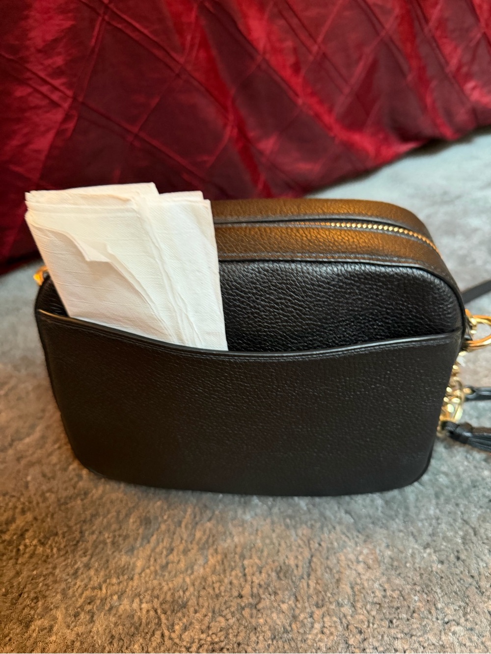 NWT Coach Camera Bag Black Pebbled Leather Crossbody with Gold Chain - Picture 4 of 10